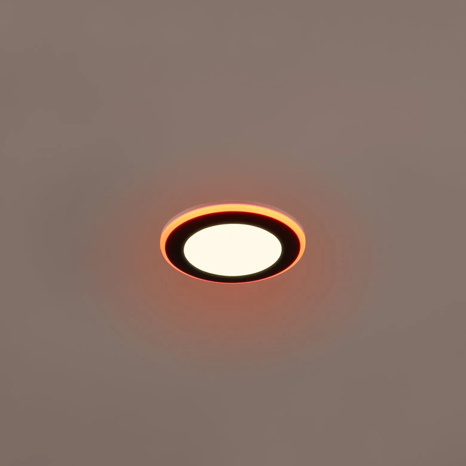 LED-uppoalasvalo Argus RGBW kaukosäädin Ø8cm musta