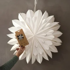 LED-valoketju Lighty valorenkaat paperitähtien valaistukseen