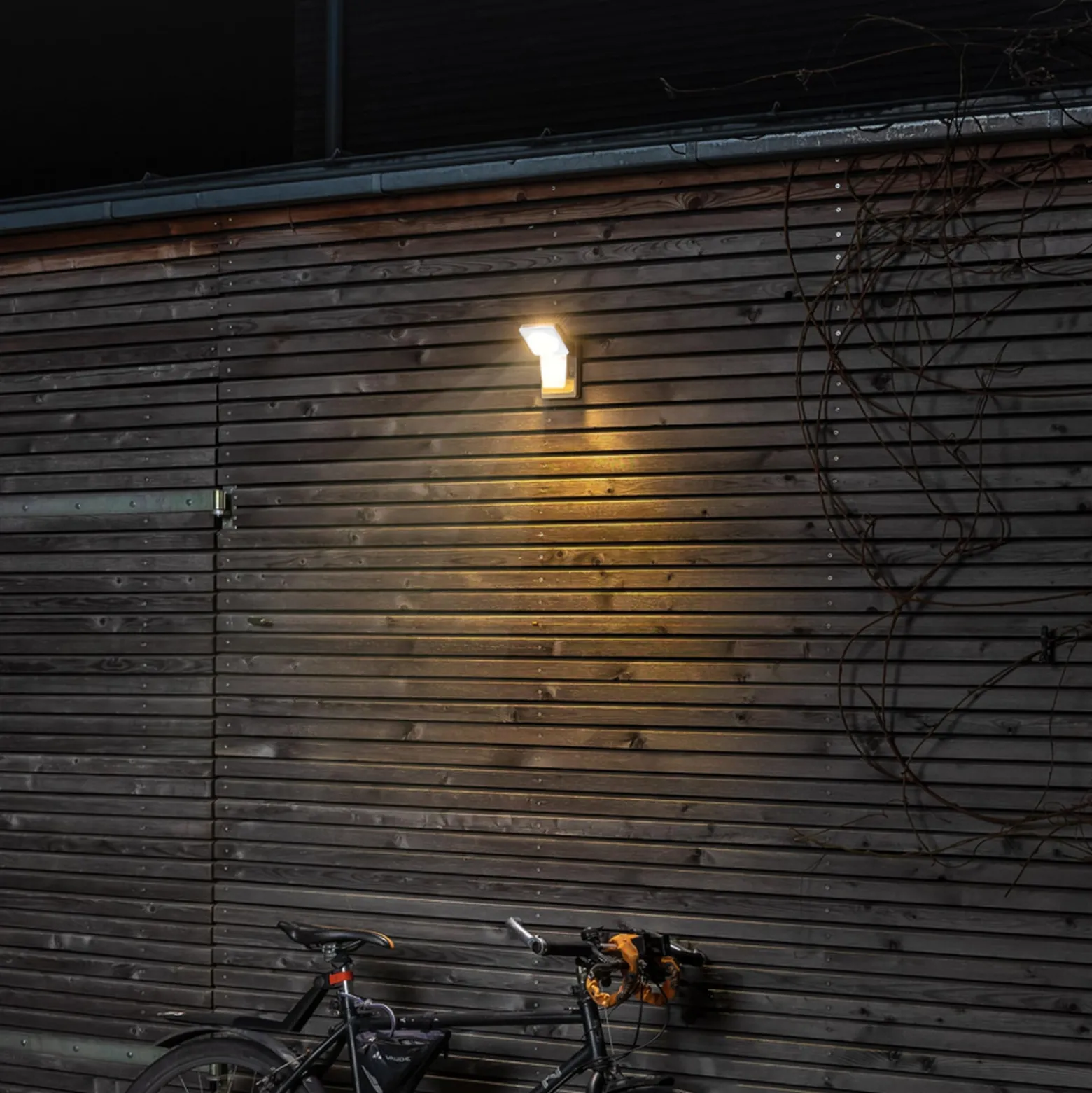 LEDVANCE Endura Pro Spot Sensor LED-Spot 16W valk.