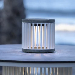 Les Jardins LED-aurinkopöytävalaisin Halo, valkoinen, alumiini/graniitti