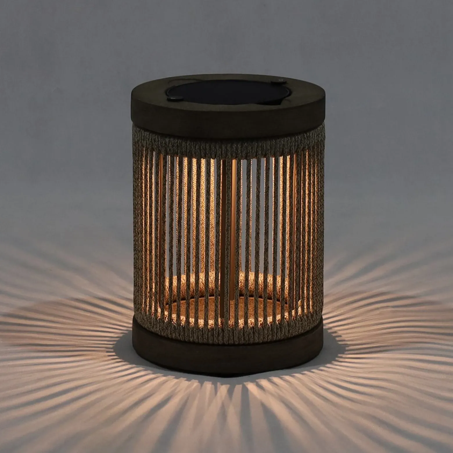 Les Jardins LED-aurinkopöytävalaisin Rop&Strip, harmaa/beige