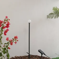 Lindby aurinkokäyttöinen LED-valaisin Freydis, musta, alumiini, 2 000 K