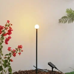 Lindby aurinkokäyttöinen LED-valaisin Freydis, musta, alumiini, 2 000 K