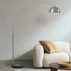 Lindby Hernando -kaarivalaisin, nikkeli, teräs, korkeus 188 cm