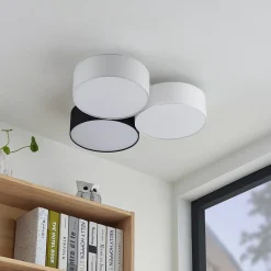 Lindby Janita LED-kattovalaisin, 3-valo, kolmivärinen
