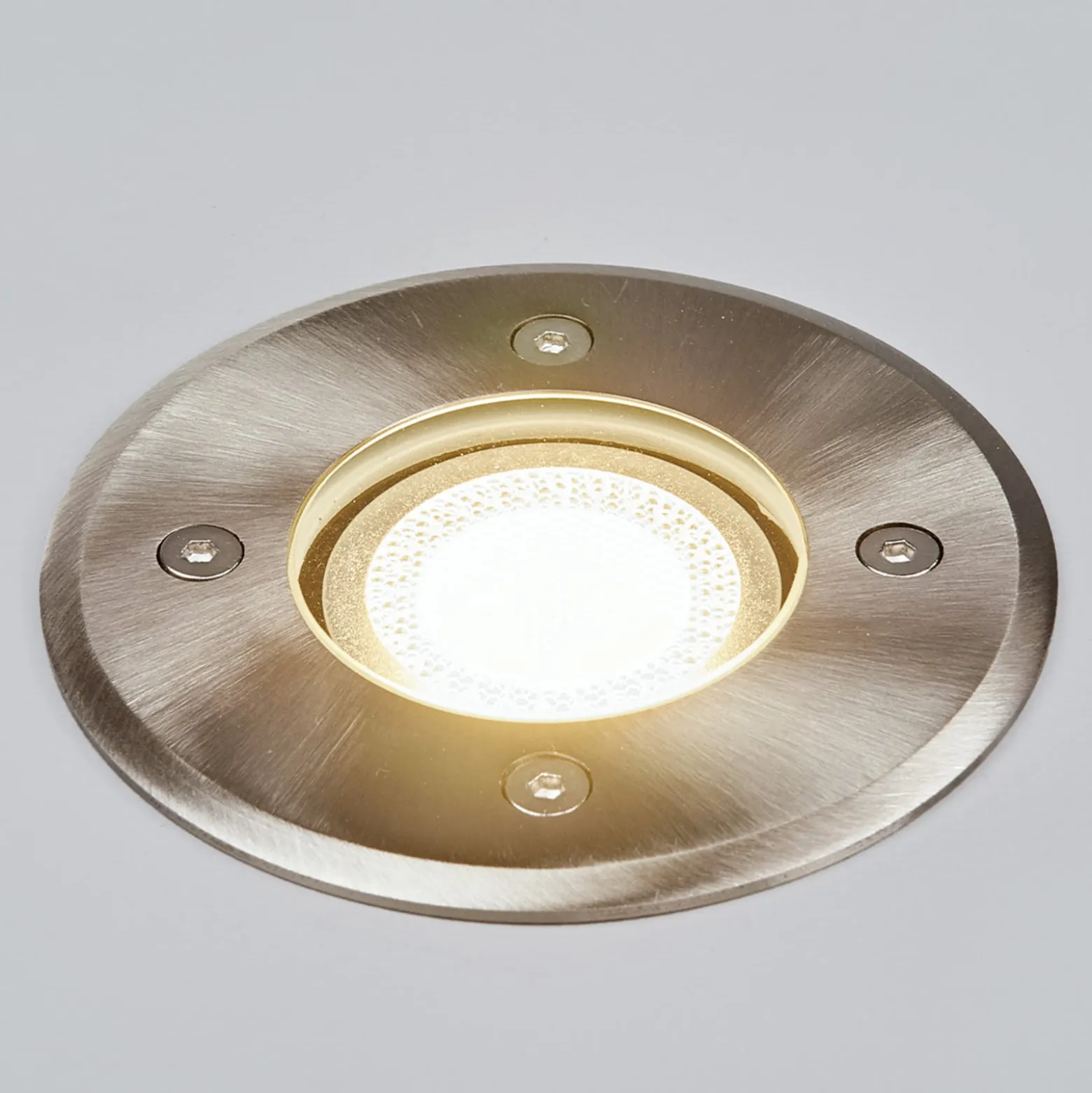 Lindby lattiauppovalaisin Insa, Ø11cm, ruostumaton teräs, GU10, IP67