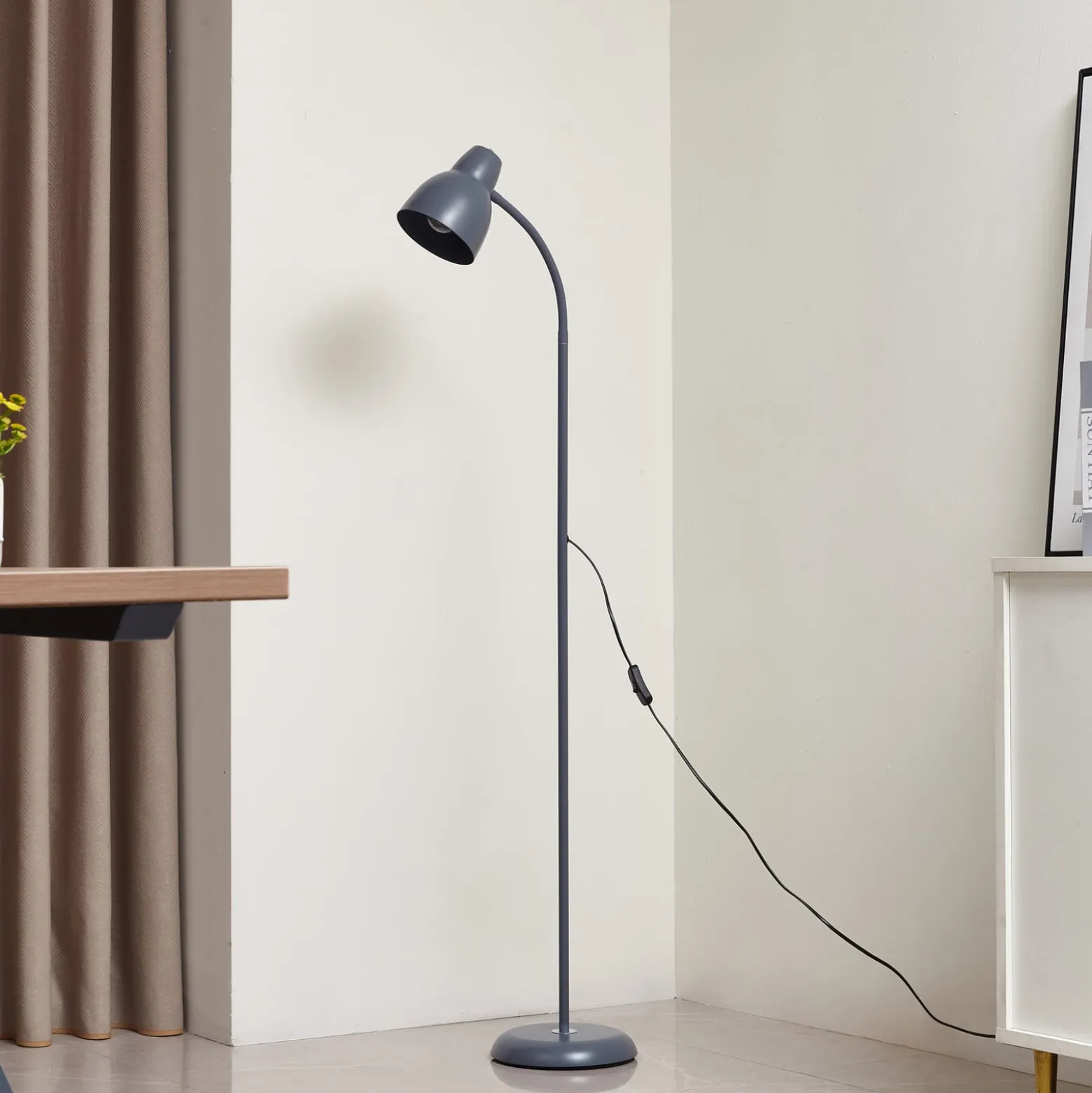 Lindby lattiavalaisin Tebbi, harmaa, metalli, korkeus 150 cm