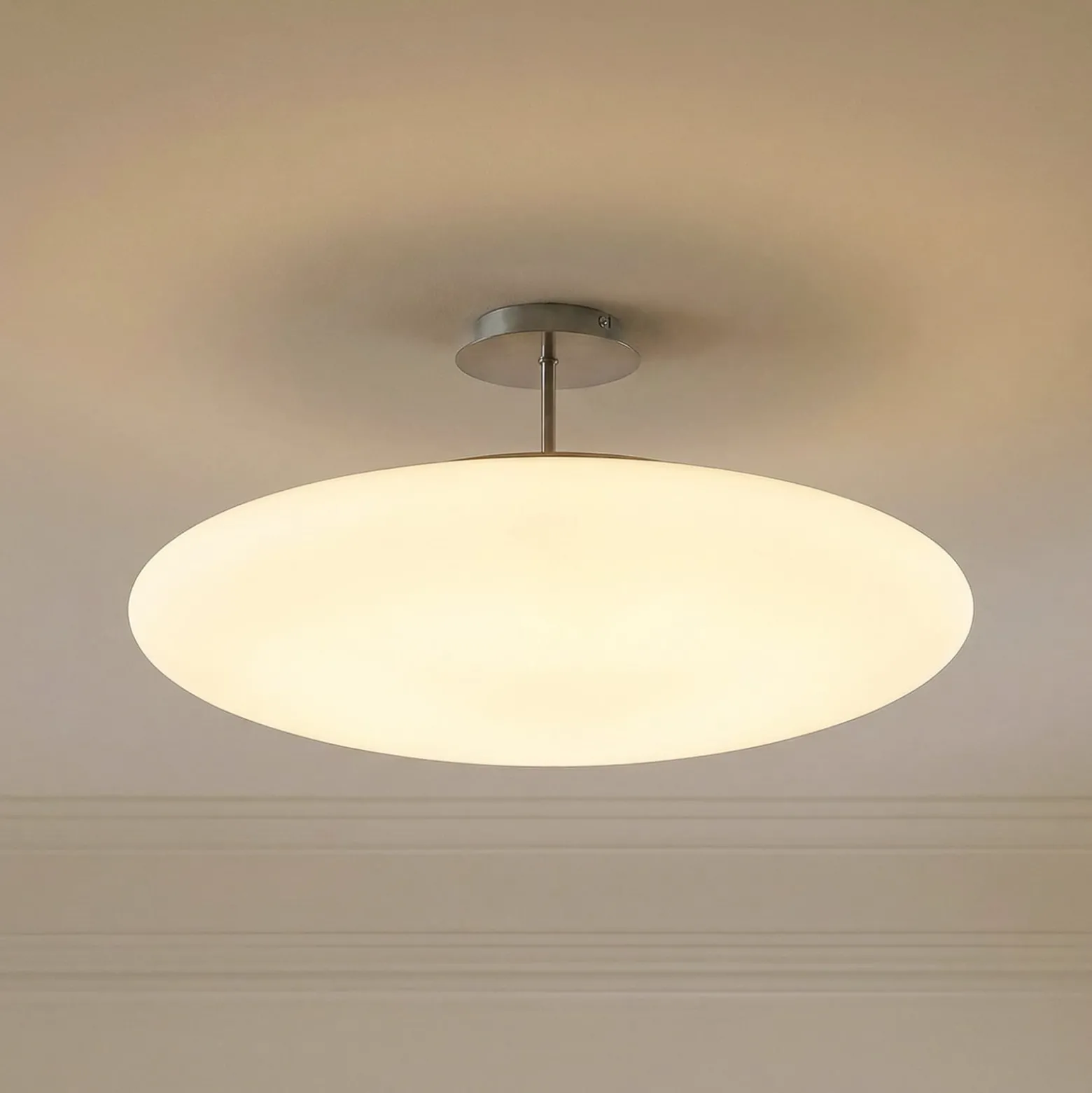 Lindby LED-kattovalaisin Gunda, valkoinen, lasi, Ø 48 cm, himmennettävä