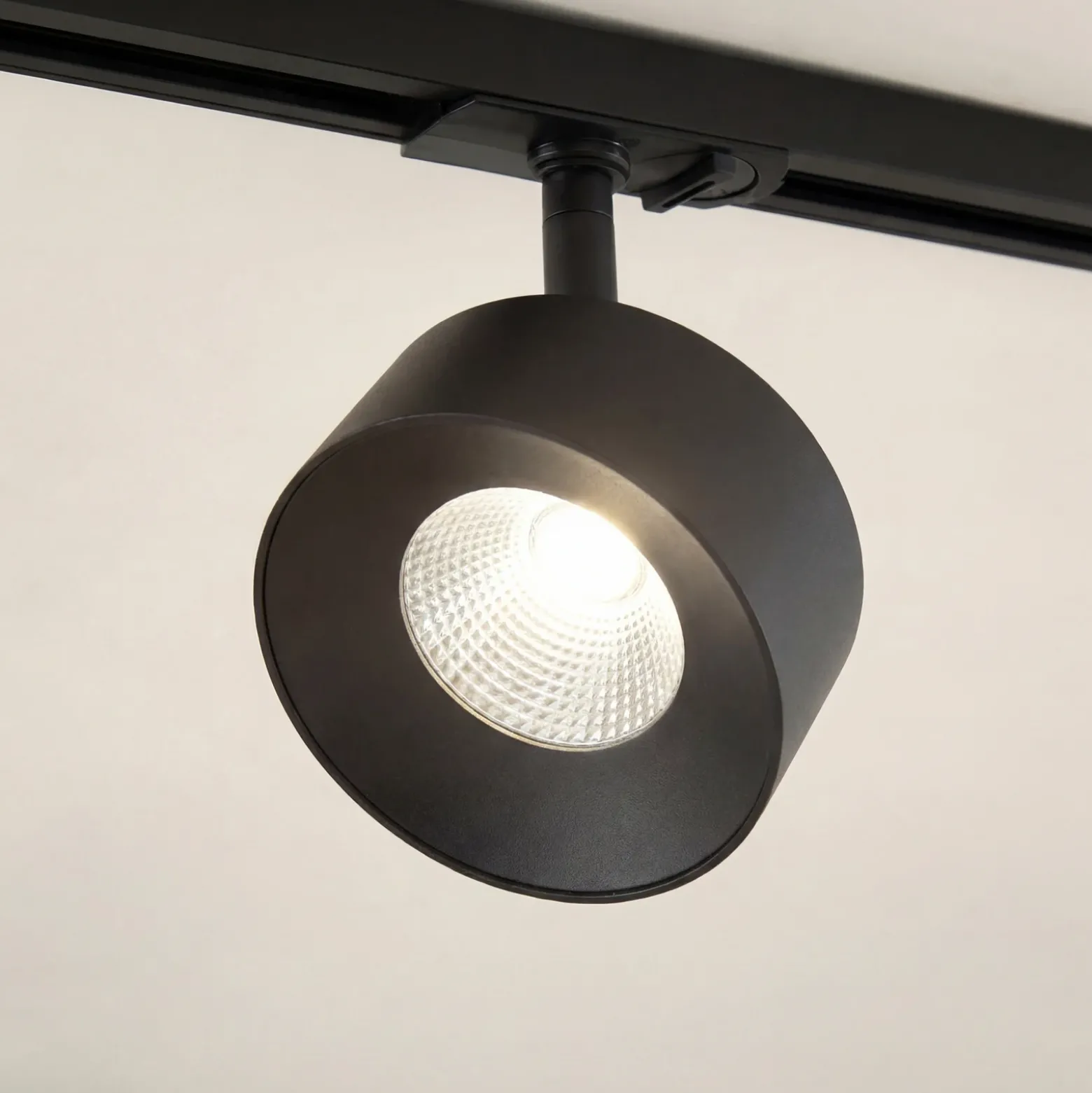 Lindby LED-kiskospotti Linaro, musta, Ø 9,5 cm, 3 000 K