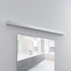 Lindby LED-kylpyhuoneen seinävalaisin Layan, 120 cm, kromi, metallia