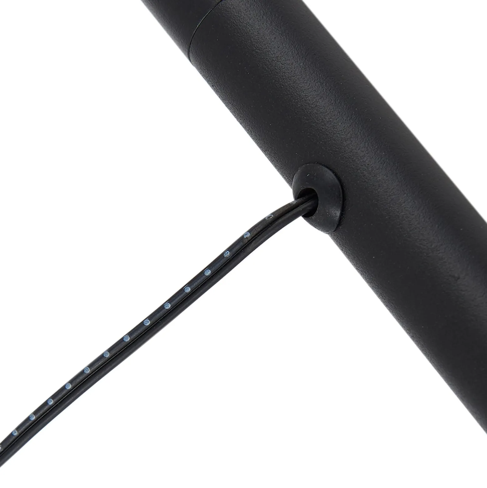 Lindby LED-maapiikkivalaisin Selinda, musta, korkeus 100 cm