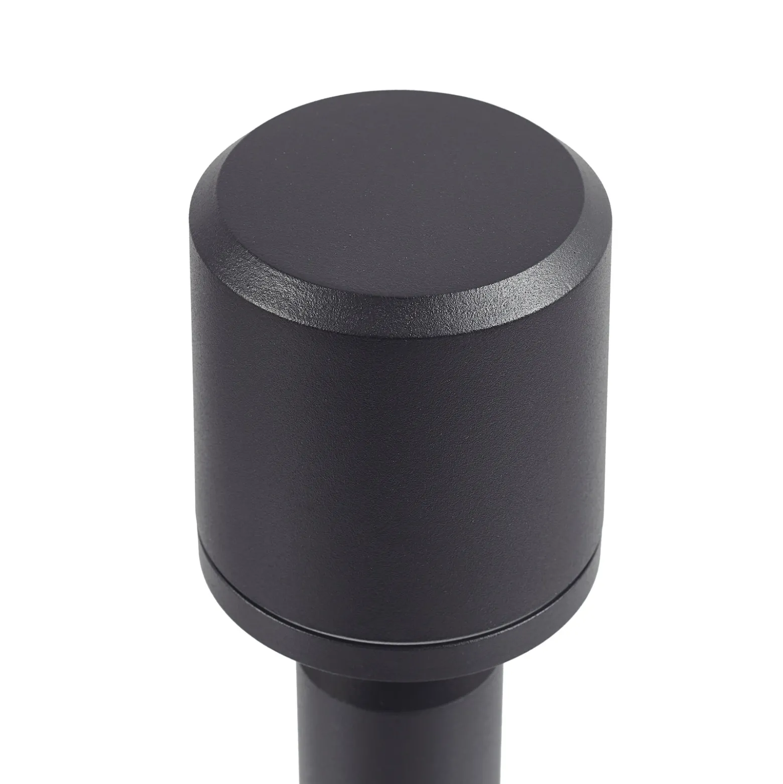 Lindby LED-polkujen valaisin Amila, musta, alumiinia, IP54