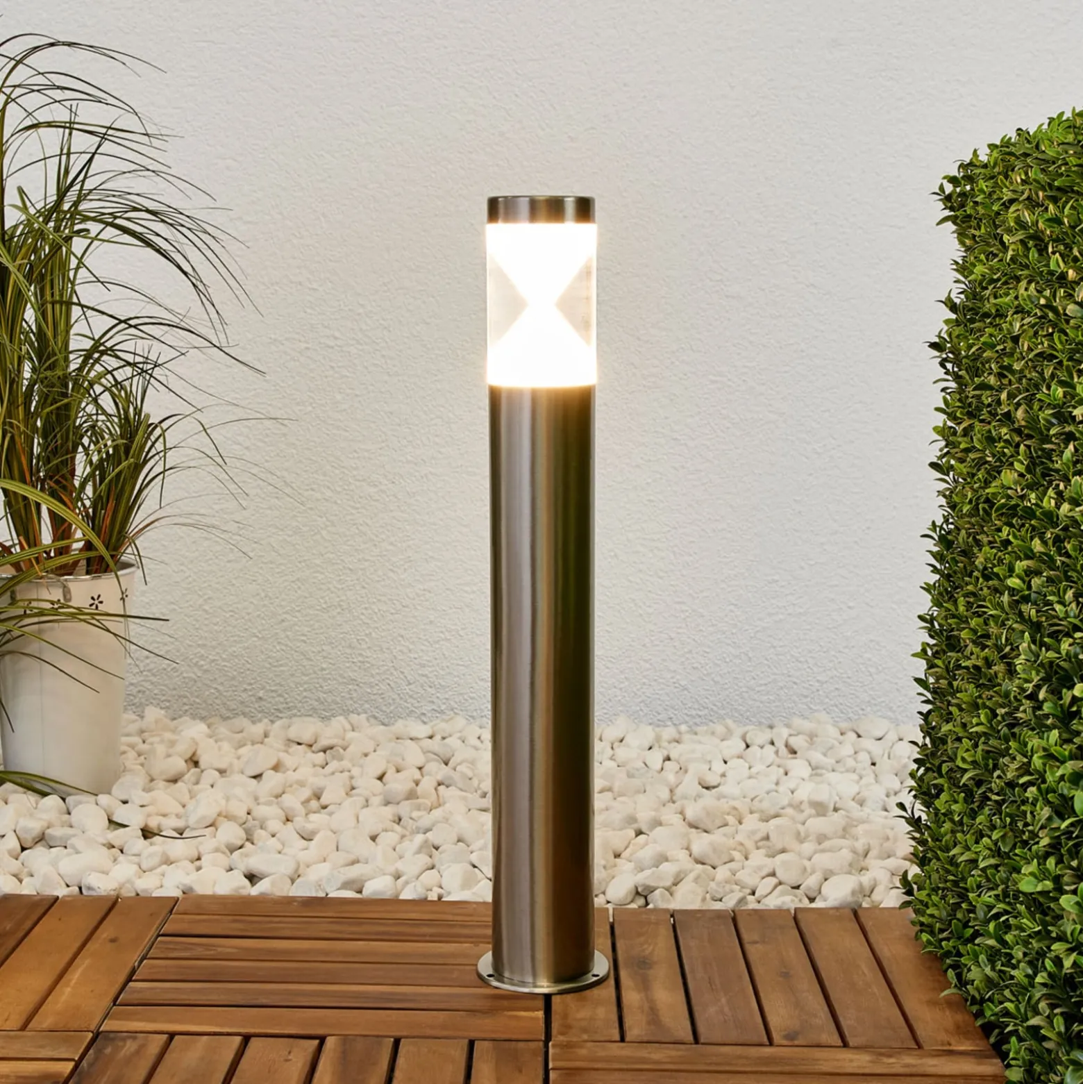 Lindby LED-pylväsvalaisin Fabrizio, korkeus 56 cm, ruostumaton teräs