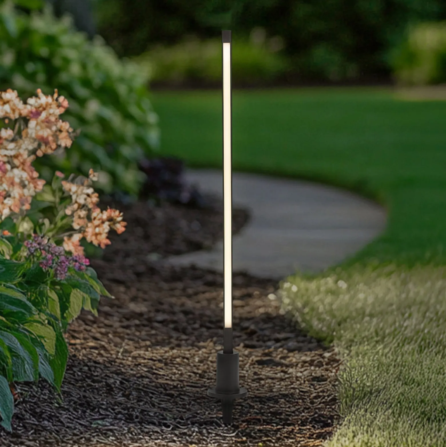 Lindby LED-pylväsvalaisin Neano, 80 cm, musta, metalli, IP65