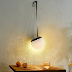 Lindby LED-riippuvalaisin Eleia, RGBW, 20 cm, ladattava akku