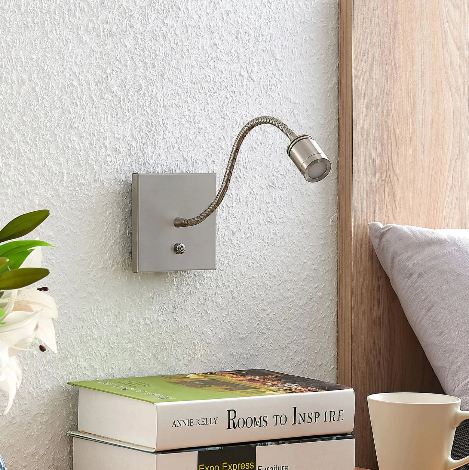 Lindby LED-seinävalaisin Legera, 11 cm, nikkelin värinen, joustava varsi