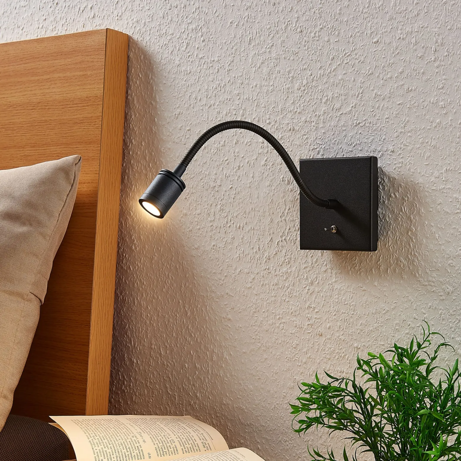 Lindby LED-seinävalaisin Mayar, 2kpl, musta, lukulamppu, 11 cm