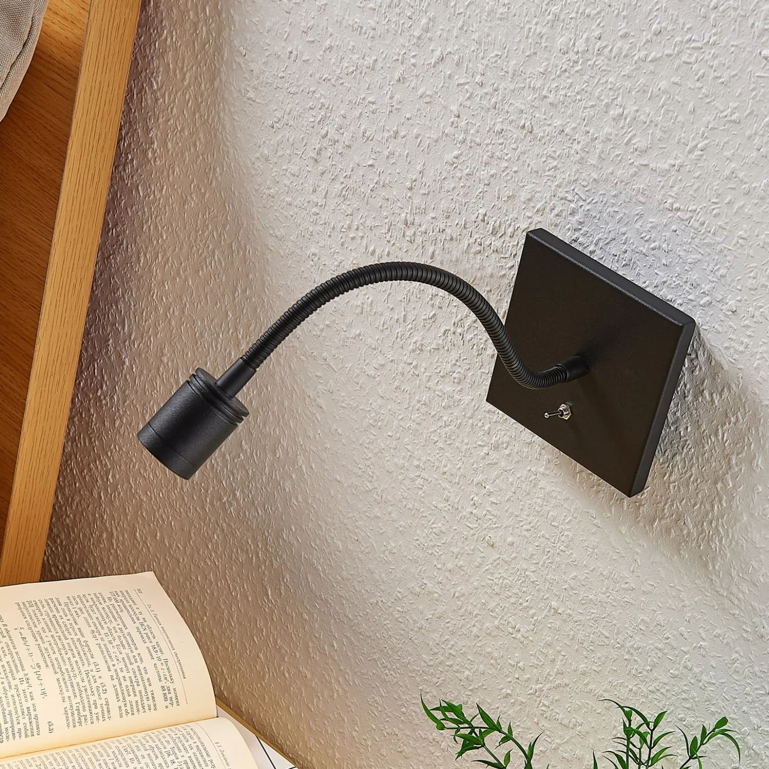 Lindby LED-seinävalaisin Mayar, 2kpl, musta, lukulamppu, 11 cm