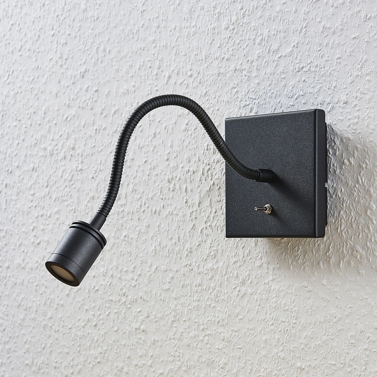 Lindby LED-seinävalaisin Mayar, 2kpl, musta, lukulamppu, 11 cm