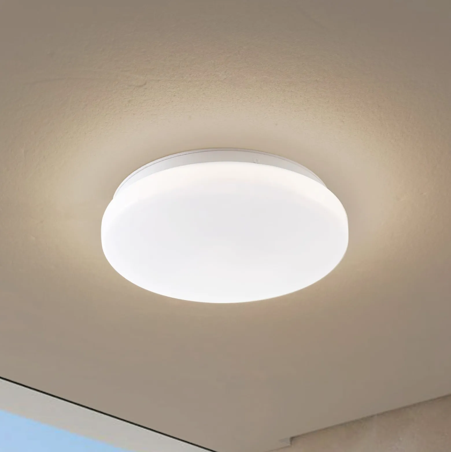Lindby LED-ulkokattovalaisin Kirkola, 4000 K, halkaisija 34 cm, valkoinen
