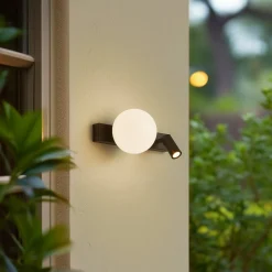 Lindby LED-ulkoseinälamppu Larcie, 35 cm, 2-lamppuinen, alumiini, anturi