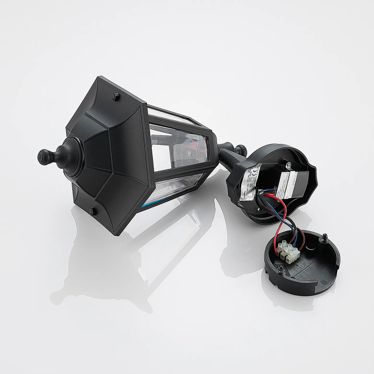 Lindby LED-ulkoseinävalaisin Iavo, sensori, musta, lyhty