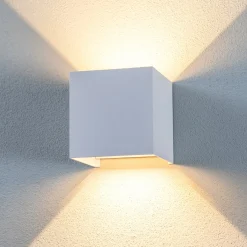 Lindby LED-ulkoseinävalaisin Nivar, kulmikas, valkoinen, 10 cm, IP54
