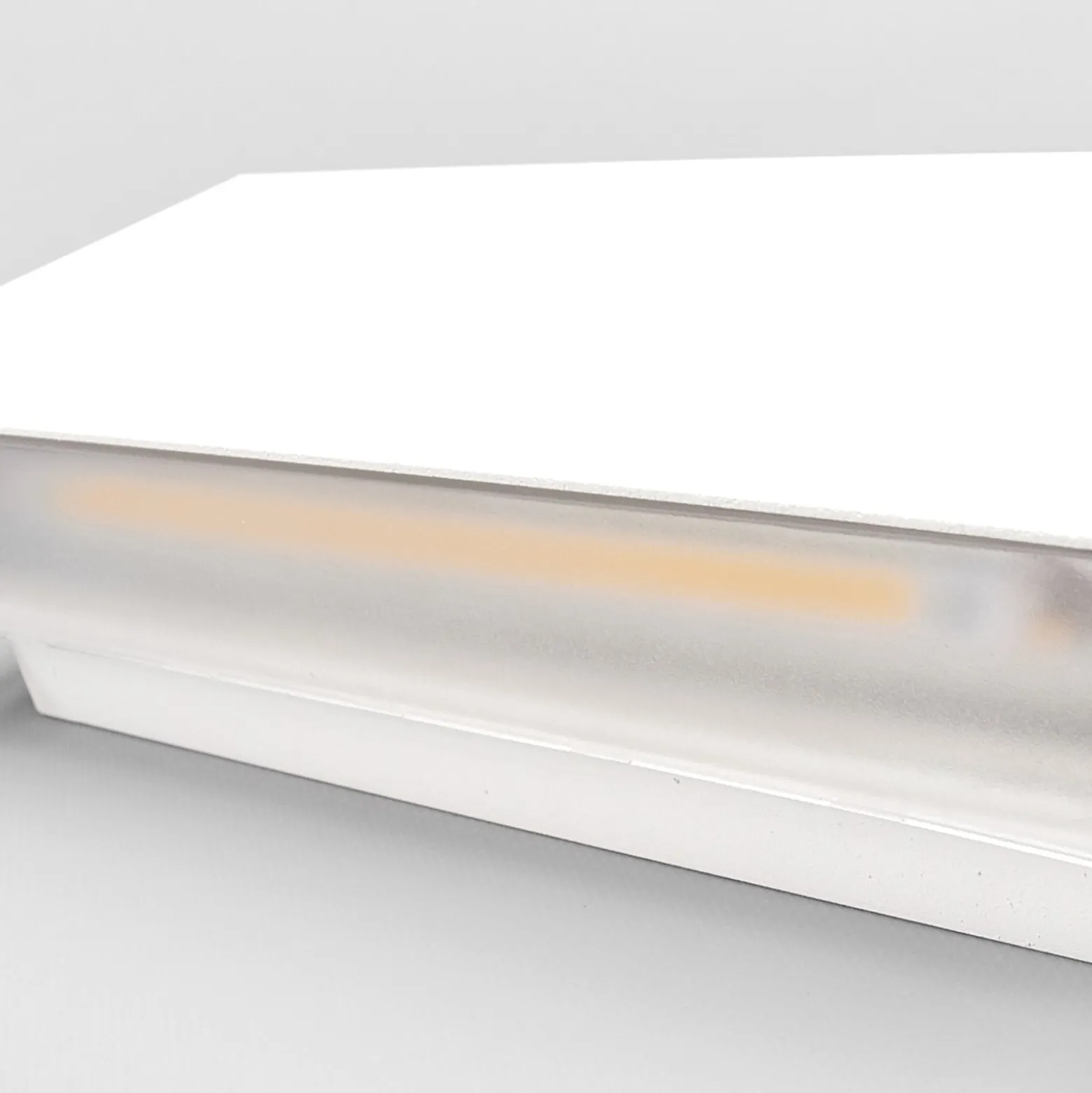 Lindby LED-ulkoseinävalaisin Safira, metalli, ylös/alas, IP44