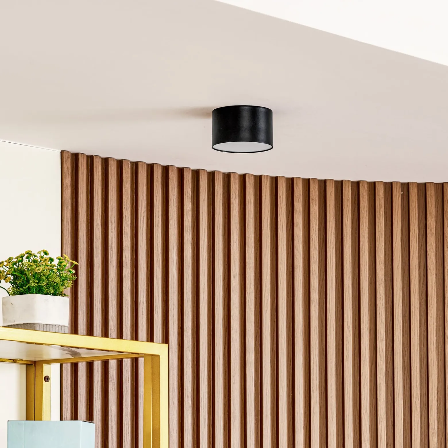 Lindby LED-valonheitin Nivoria, 11 x 7 cm, musta, metallia