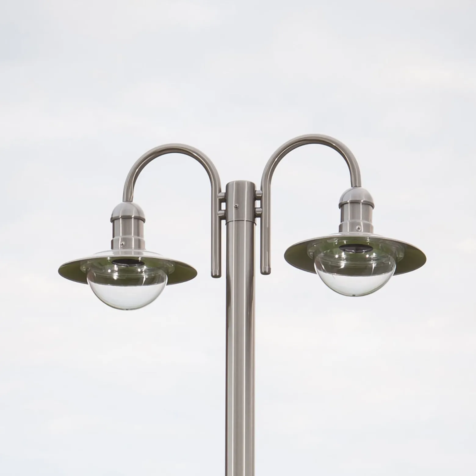 Lindby pylväsvalaisin Damion, 200 cm, 2-valoinen, E27, IP44