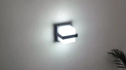 Lindby Smart LED-ulkoseinävalaisin Fyra, kulmikas, CCT RGB, Tuya