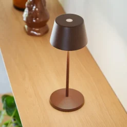 LOOM DESIGN LED-akkukäyttöinen pöytävalaisin Modi Micro, IP65, corten