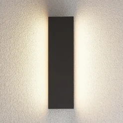 Lucande Aegisa -LED-ulkoseinälamppu, kulmikas