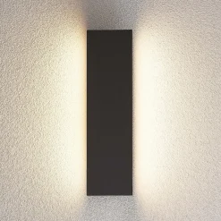 Lucande Aegisa -LED-ulkoseinälamppu, kulmikas