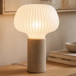 Lucande Eloise -pöytävalaisin, 42 cm, valkoinen, tekstiili/betoni, E27
