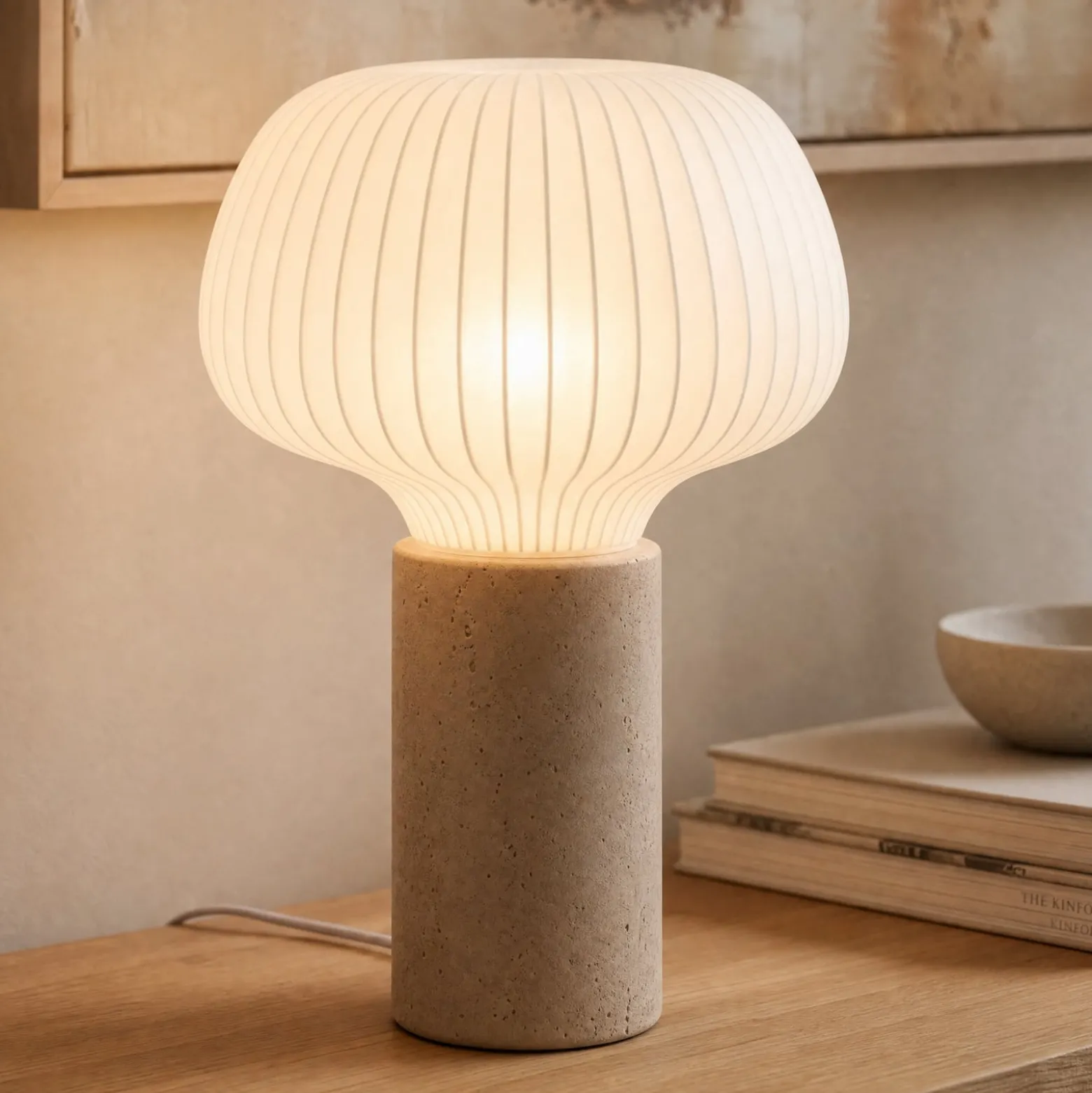 Lucande Eloise -pöytävalaisin, 42 cm, valkoinen, tekstiili/betoni, E27