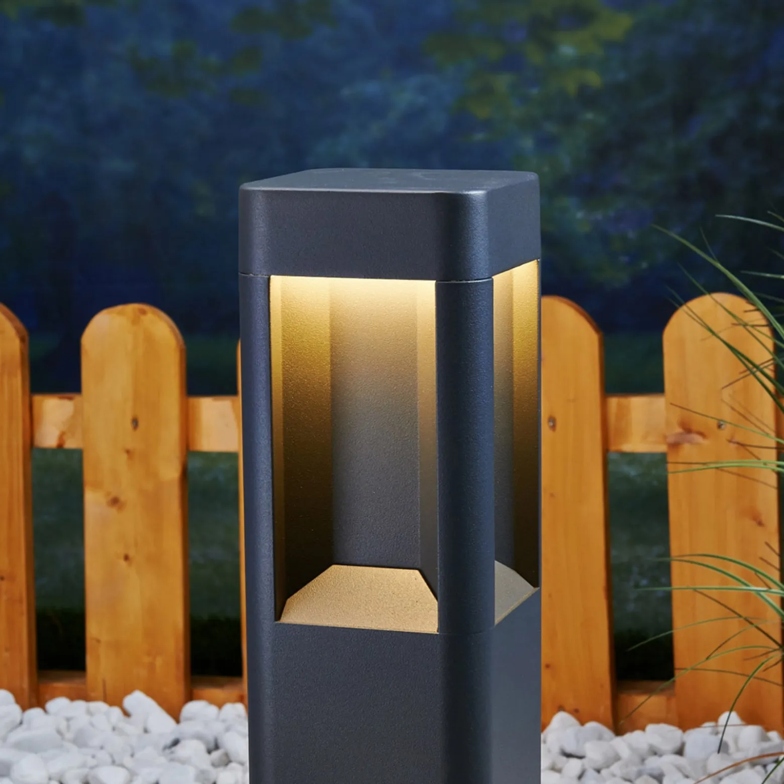 Lucande LED-jalustavalaisin Annika, antrasiitti, metalli, 50 cm