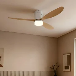 Lucande LED-kattotuuletin Kayu, valkoinen/puu, DC, 132 cm