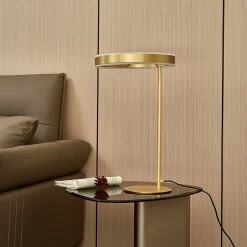 Lucande LED-pöytävalaisin Yekta, messingin värinen, 59 cm, himmennettävä