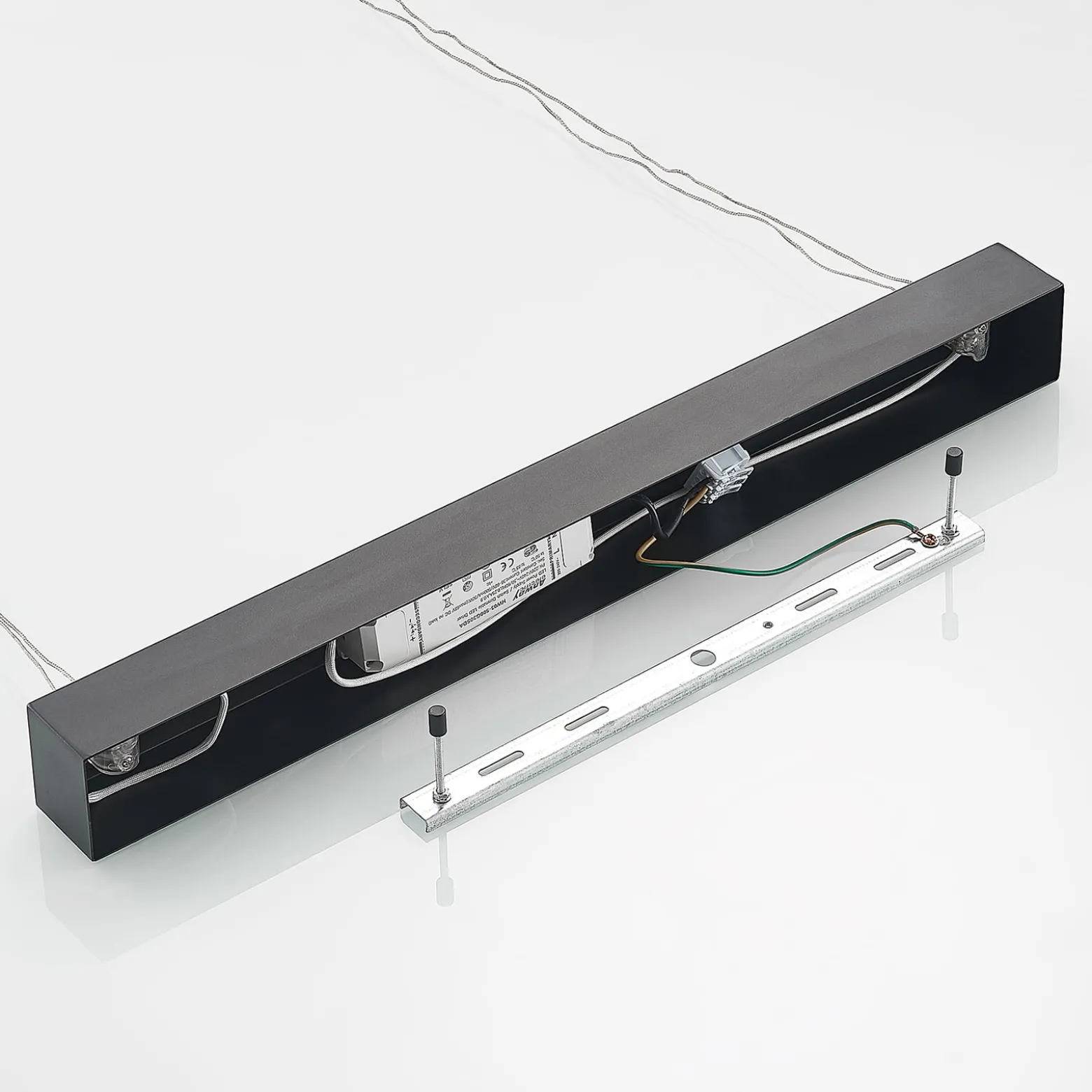 Lucande LED-riippuvalaisin Stakato, 120 cm, 6 valoa, himmennettävä