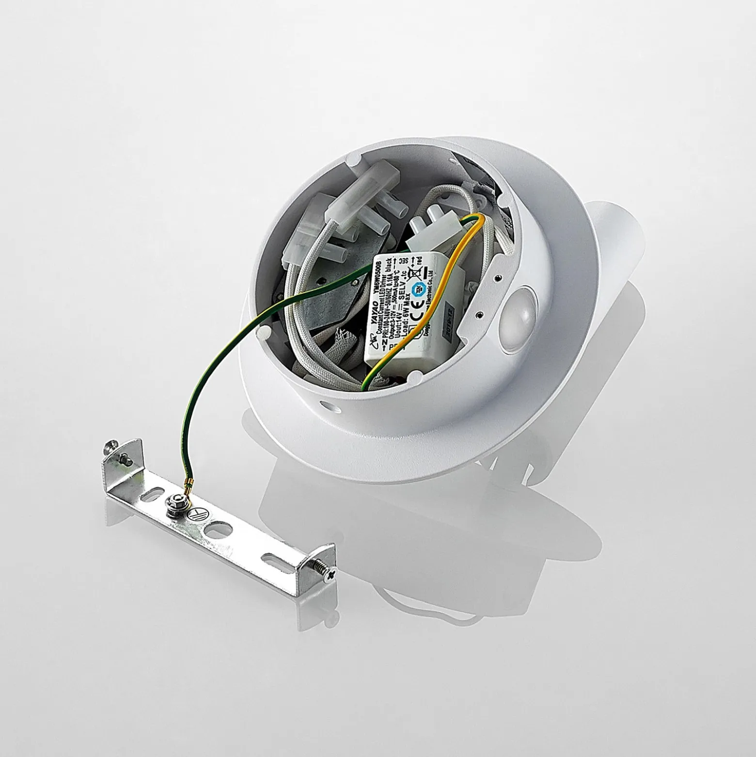 Lucande LED-seinävalaisin Magya, valkoinen 2-valo. pyöreä