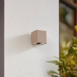 Lucande LED-ulkoseinävalaisin Aaron, beige, IP54, ylös/alas