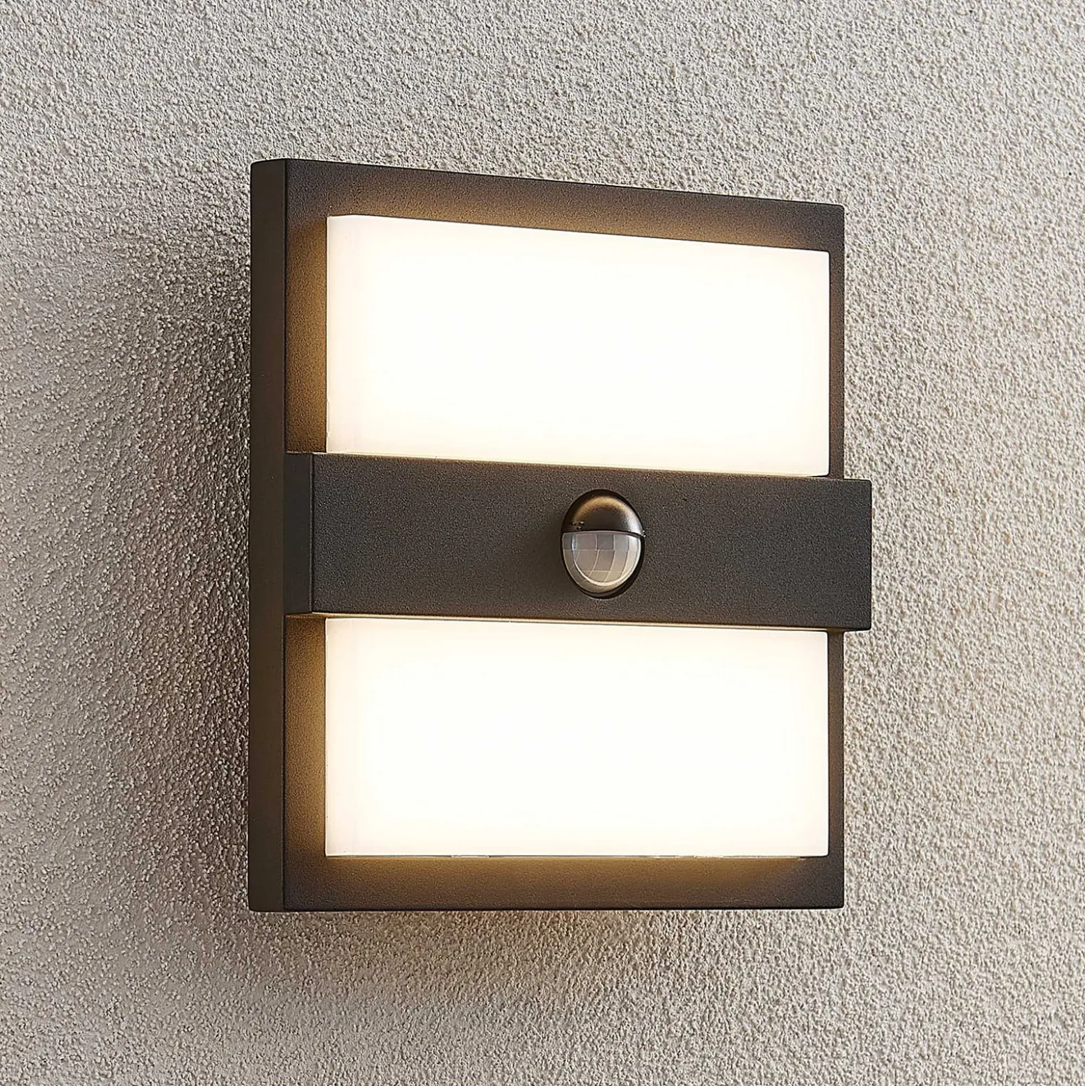 Lucande LED-ulkoseinävalaisin Gylfi, 20 cm, musta, anturi