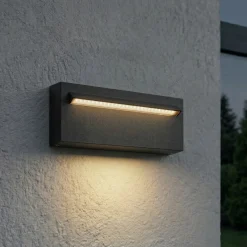 Lucande LED-ulkoseinävalaisin Joril, 25 cm, musta, IP65