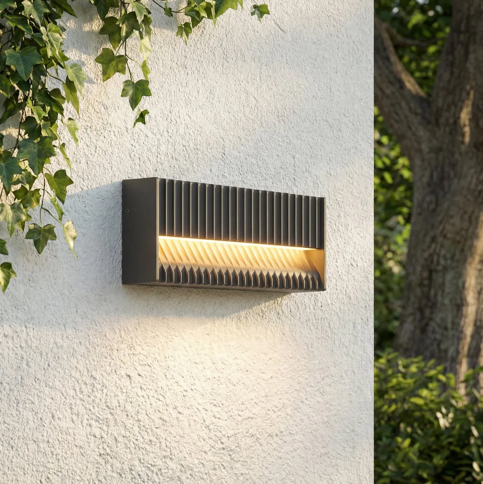 Lucande LED-ulkoseinävalaisin Tavion, 25 cm, antrasiitti, IP65