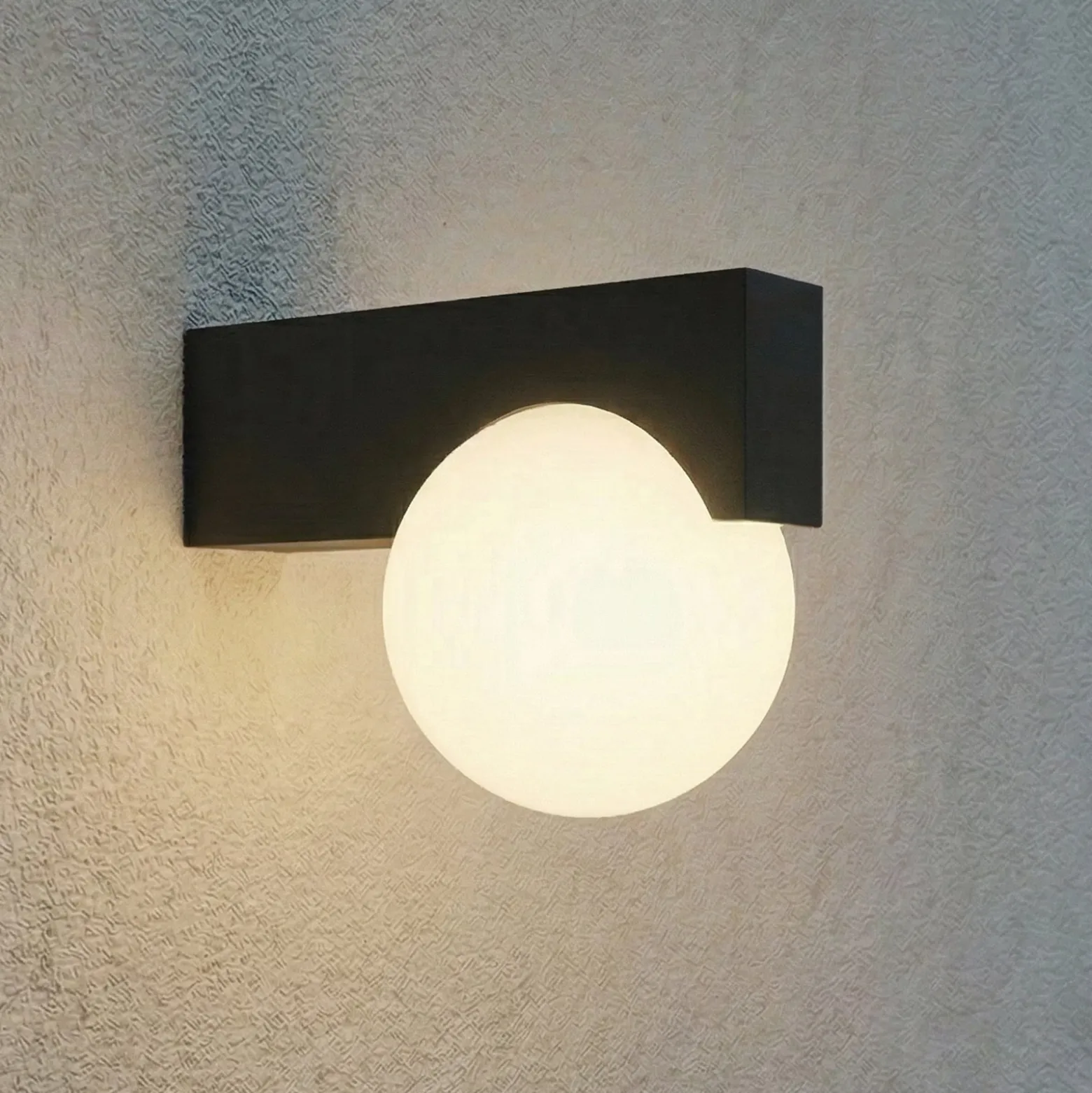 Lucande LED-ulkoseinävalaisin Vijon, musta, CCT, IP44