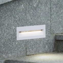 Lucande LED upotettava seinävalaisin Loya, 23 x 8 cm, valkoinen, IP54