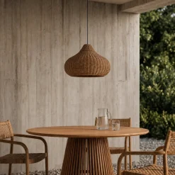 Lucande Taniola -ulkoriippuvalaisin, 1-lamppuinen, beige, rottinki, IP44