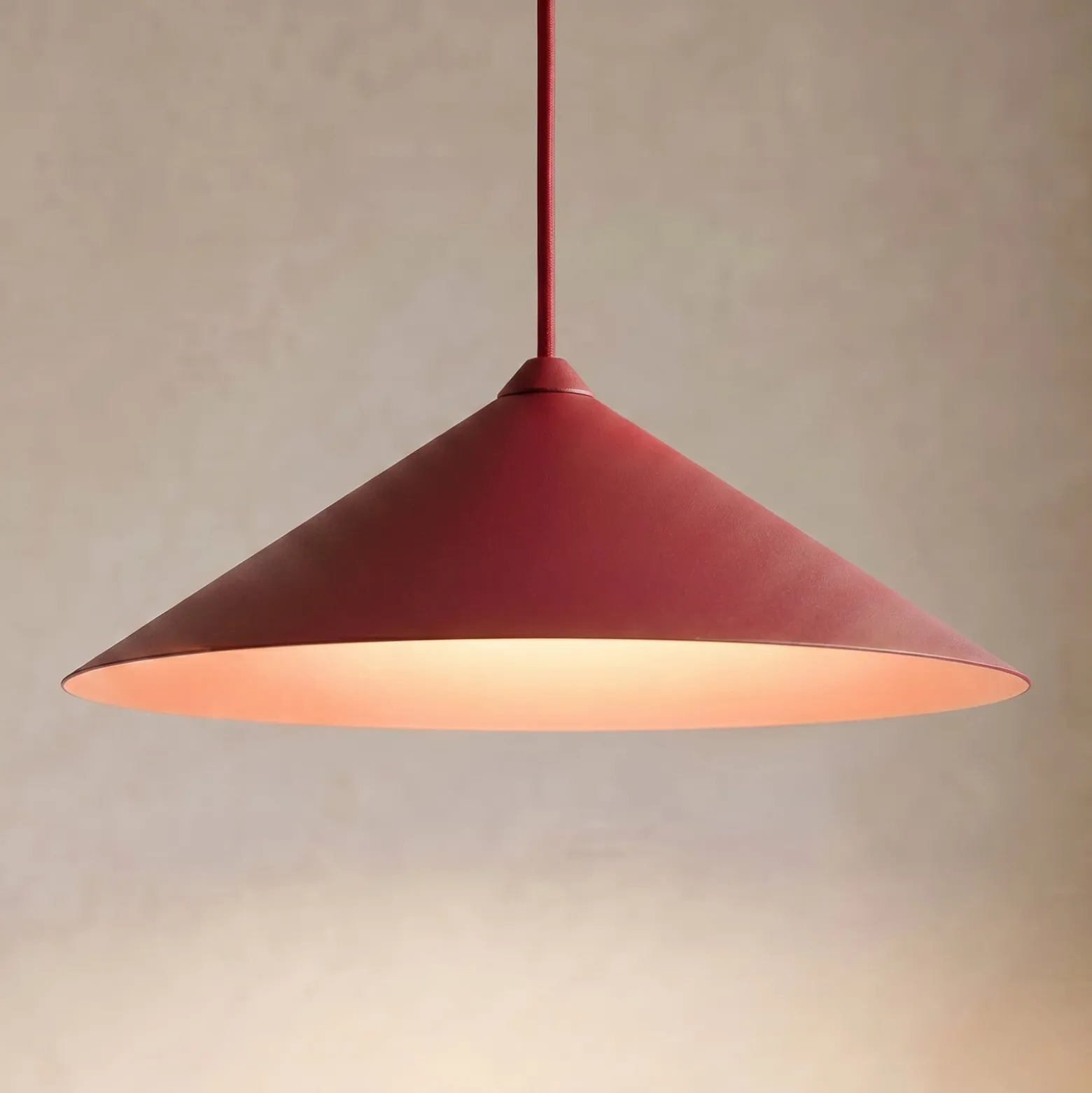 Lume XL -riippuvalaisin, viininpunainen, metalli, Ø 49 cm, GX53