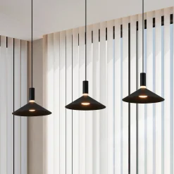 Älykäs riippuvalo Conomavilla-Z, musta 92 cm 3-lamppuinen RGB